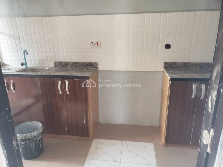 Decent 3 Bedroom Flat, Santos Layout, Akowonjo, Alimosho, Lagos, Flat / Apartment for Rent