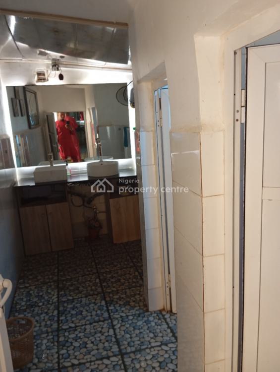 Functional Fully Equipped & Operational Lounge, Garki, Abuja, Restaurant / Bar for Sale
