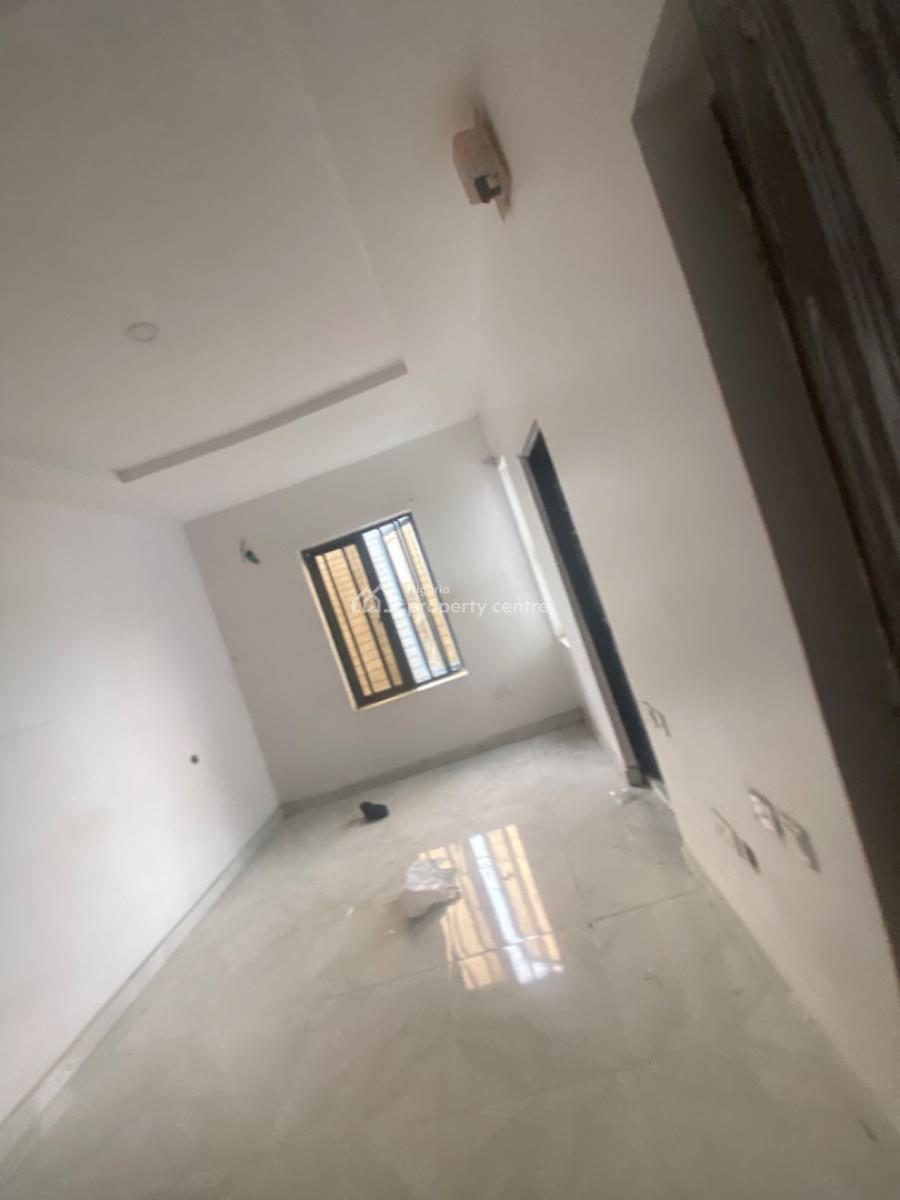 Luxuriously Spacious 2bedroom Flat with Excellent Finishing, No. 14, D Jaro Street, Jaro Court, Sangotedo, Ajah, Lagos, House for Rent