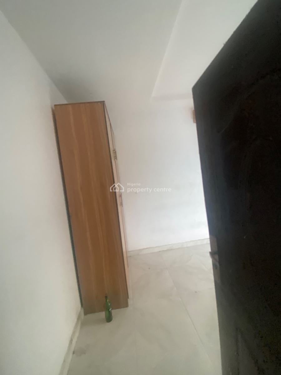 Luxuriously Spacious 2bedroom Flat with Excellent Finishing, No. 14, D Jaro Street, Jaro Court, Sangotedo, Ajah, Lagos, House for Rent