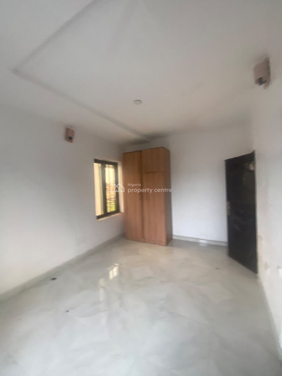 Luxuriously Spacious 2bedroom Flat with Excellent Finishing, No. 14, D Jaro Street, Jaro Court, Sangotedo, Ajah, Lagos, House for Rent