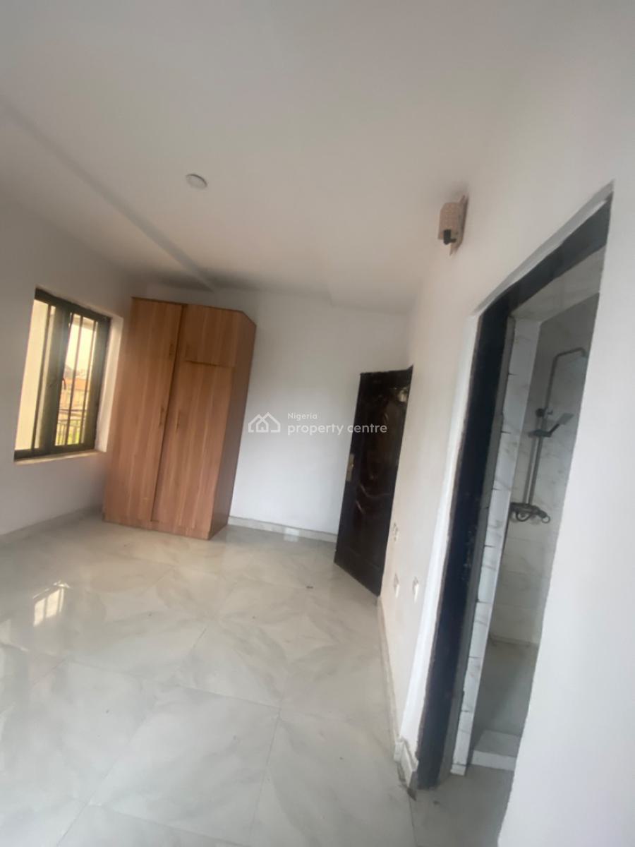 Luxuriously Spacious 2bedroom Flat with Excellent Finishing, No. 14, D Jaro Street, Jaro Court, Sangotedo, Ajah, Lagos, House for Rent