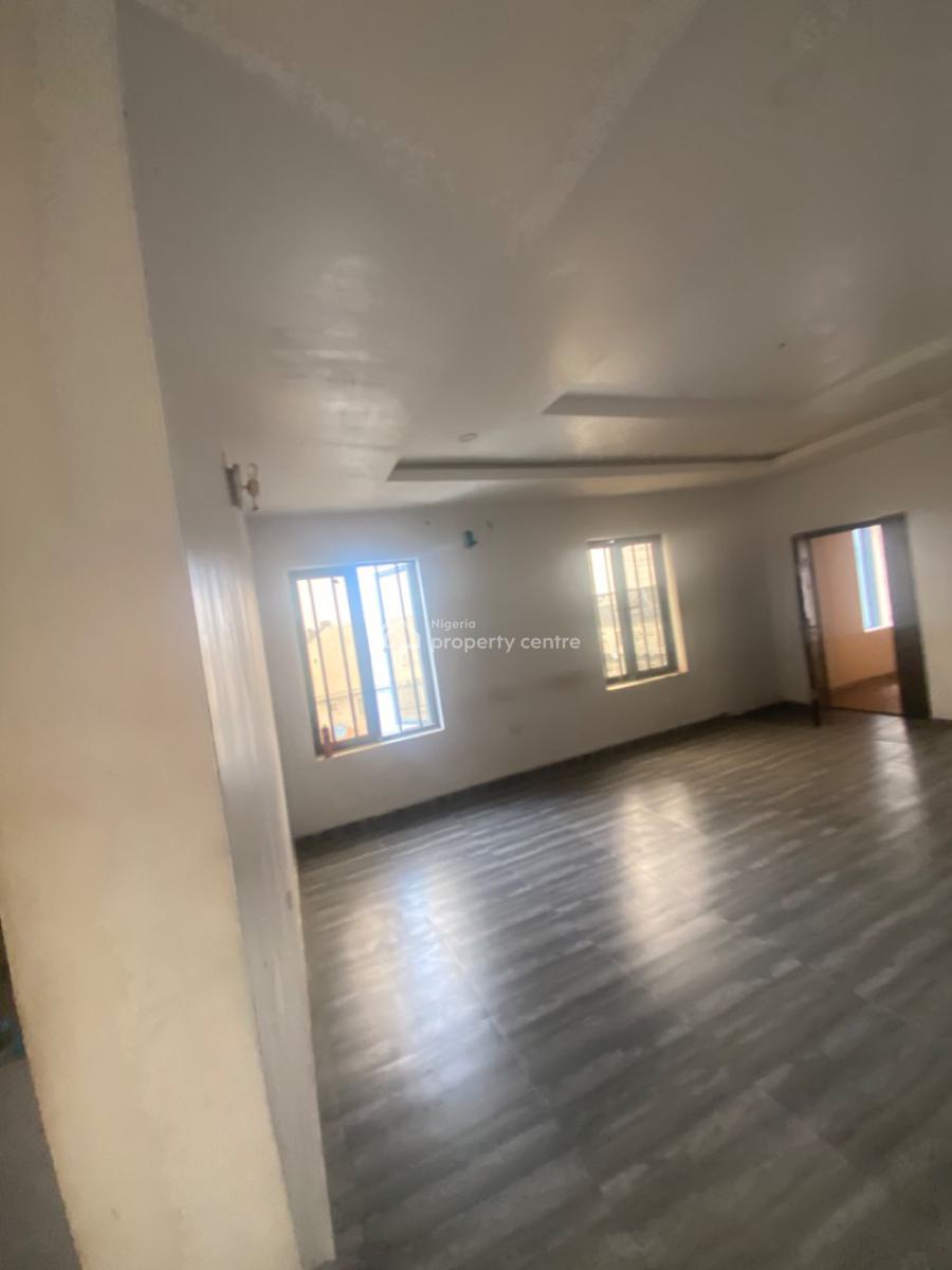 Luxuriously Spacious 2bedroom Flat with Excellent Finishing, No. 14, D Jaro Street, Jaro Court, Sangotedo, Ajah, Lagos, House for Rent