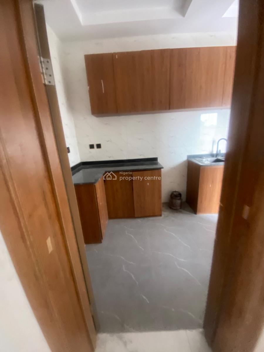 Luxuriously Spacious 2bedroom Flat with Excellent Finishing, No. 14, Rafiu Street, Sangotedo, Ajah, Lagos, House for Rent