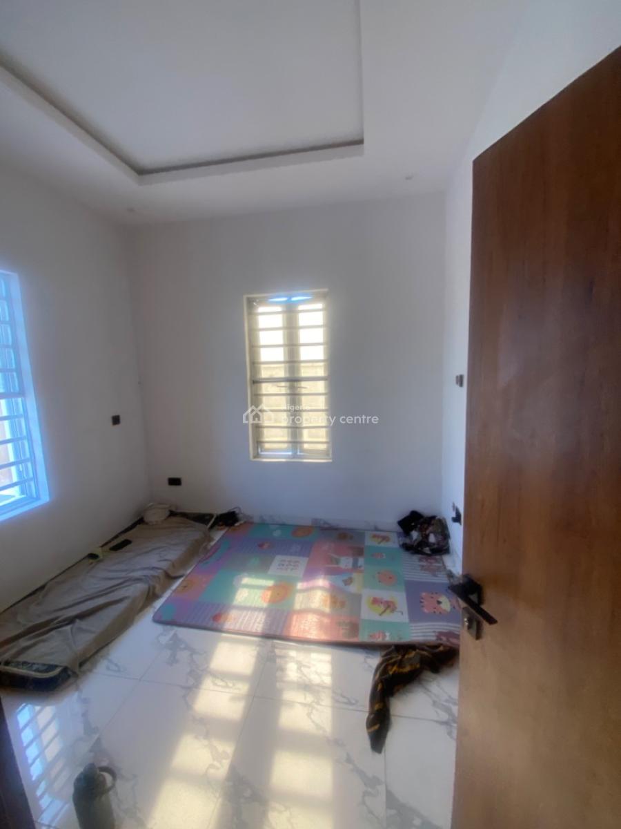 Luxuriously Spacious 2bedroom Flat with Excellent Finishing, No. 14, Rafiu Street, Sangotedo, Ajah, Lagos, House for Rent