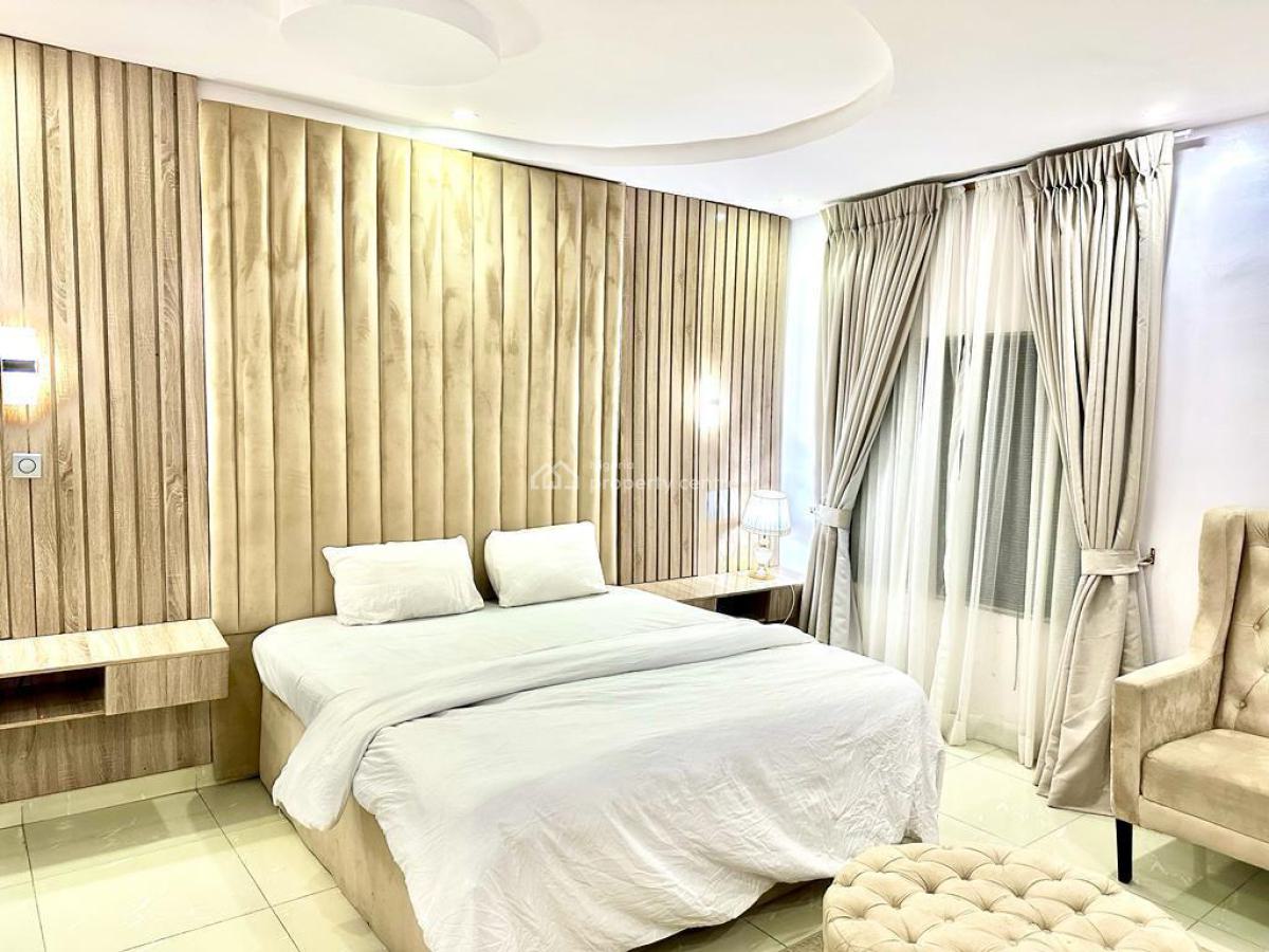 Luxuriously Furnished 4 Bedroom with Great Features, Ikate, Lekki, Lagos, Flat / Apartment Short Let