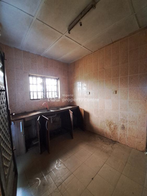 Spacious 3 Bedrooms Flat, Upstairs, Golf Road, Lakowe, Ibeju Lekki, Lagos, Flat / Apartment for Rent