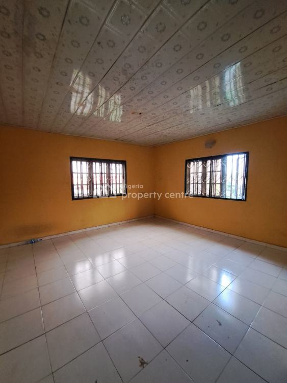 Spacious 3 Bedrooms Flat, Upstairs, Golf Road, Lakowe, Ibeju Lekki, Lagos, Flat / Apartment for Rent