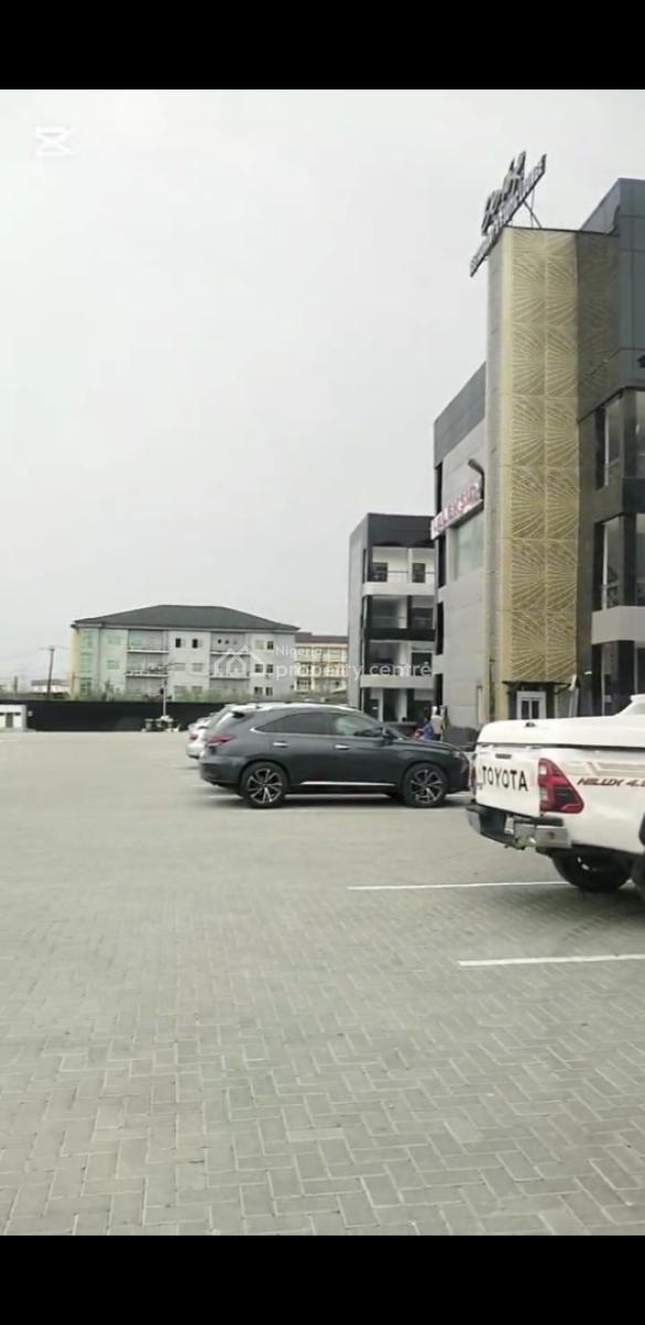 Open Plan Commercial Space Measuring 228sqm on The 3rd Floor, Igbo Efon, Lekki, Lagos, Plaza / Complex / Mall for Rent