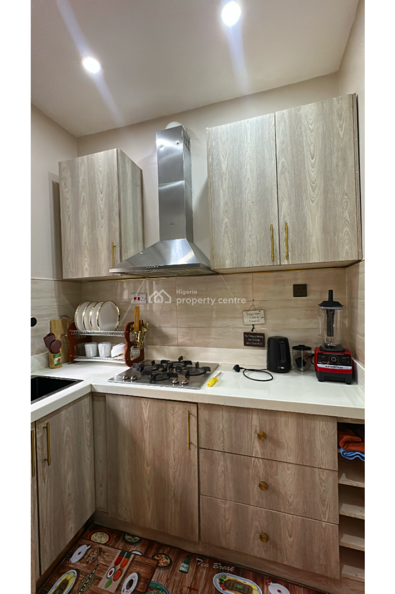 Luxury 2 Bedroom Apartment with Magnificent Facilities, No 5, Lafia Close, Garki, Abuja, Flat / Apartment Short Let