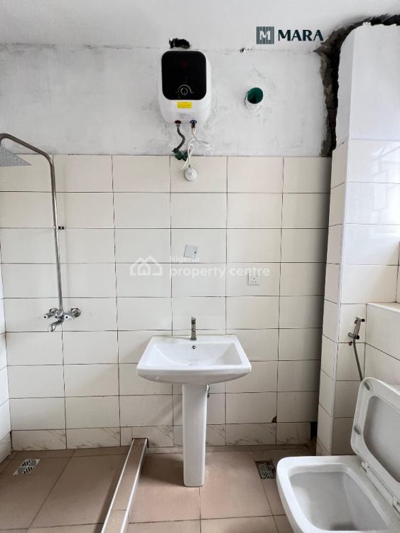 Investors Delight Cash Flow Property, Ologolo, Lekki, Lagos, Flat / Apartment for Sale
