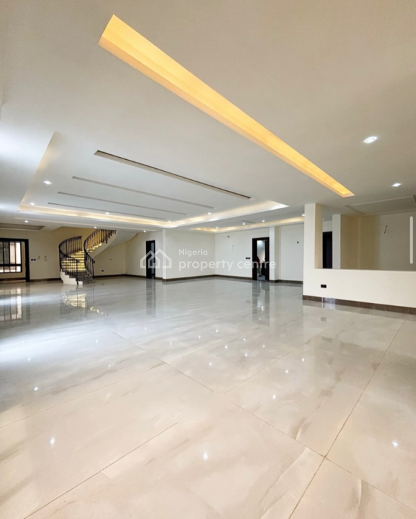 For Sale Magnificently Built 5 Bedroom Old Ikoyi, Ikoyi