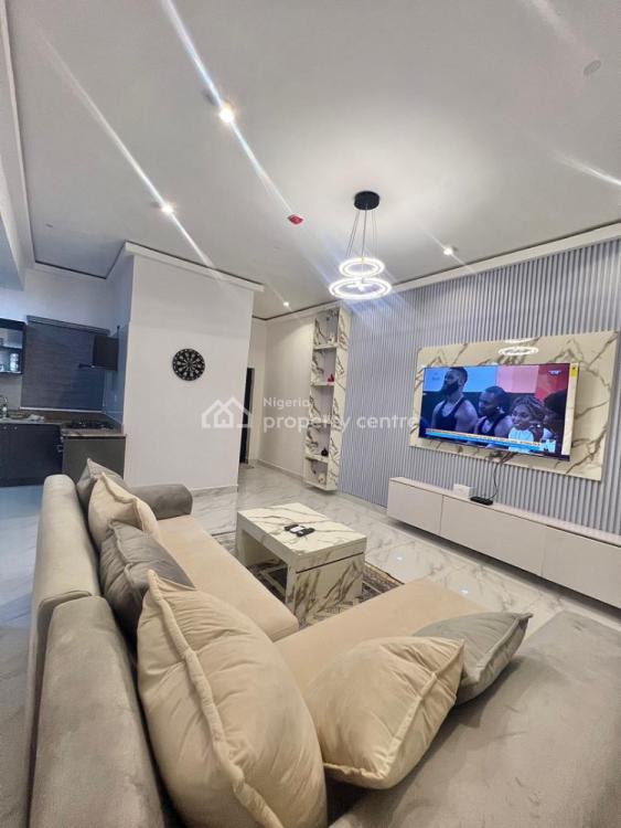 2 Bedrooms Apartment, Off Admiralty, Lekki Phase 1, Lekki, Lagos, Flat / Apartment Short Let