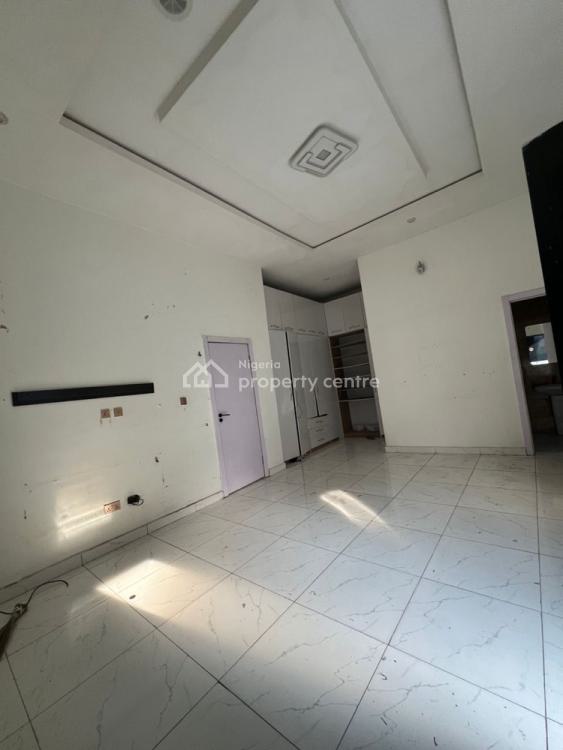 For Rent Master Bedroom Sharing Kitchen, Orchid Road, Royal Pine Estate, Lekki, Lagos 1 Beds