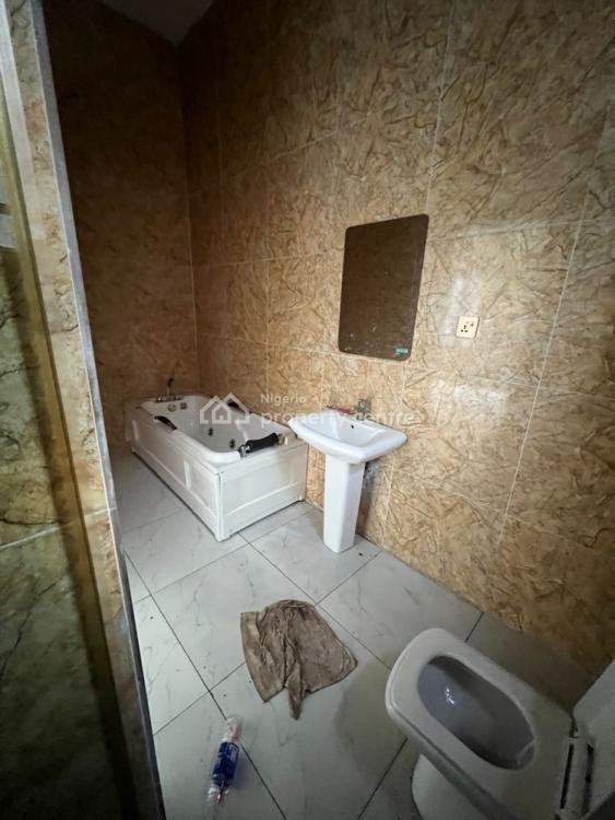 For Rent Master Bedroom Sharing Kitchen, Orchid Road, Royal Pine Estate, Lekki, Lagos 1 Beds