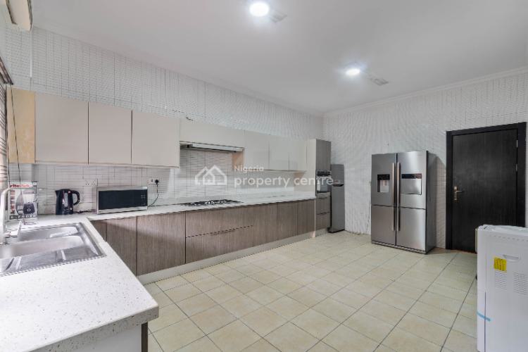 Beautiful Tastly Furnished 3 Bedroom Apartment, Lekki Phase 1, Lekki, Lagos, Flat / Apartment Short Let