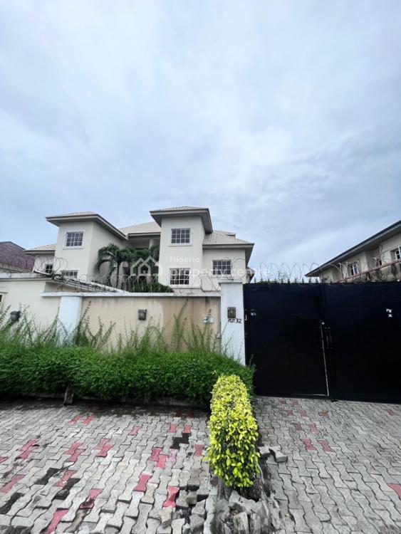 Beautiful 2 Bedroom Apartment with Bq, Lekki Phase 1, Lekki, Lagos, Flat / Apartment for Rent
