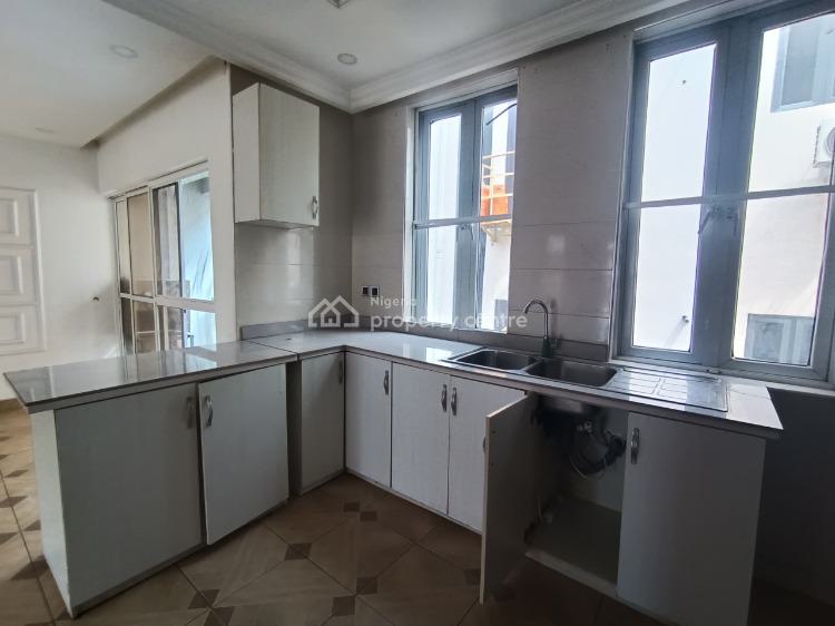 For Rent Well Maintained 2 Bedroom Flat (second Floor), By Chevron