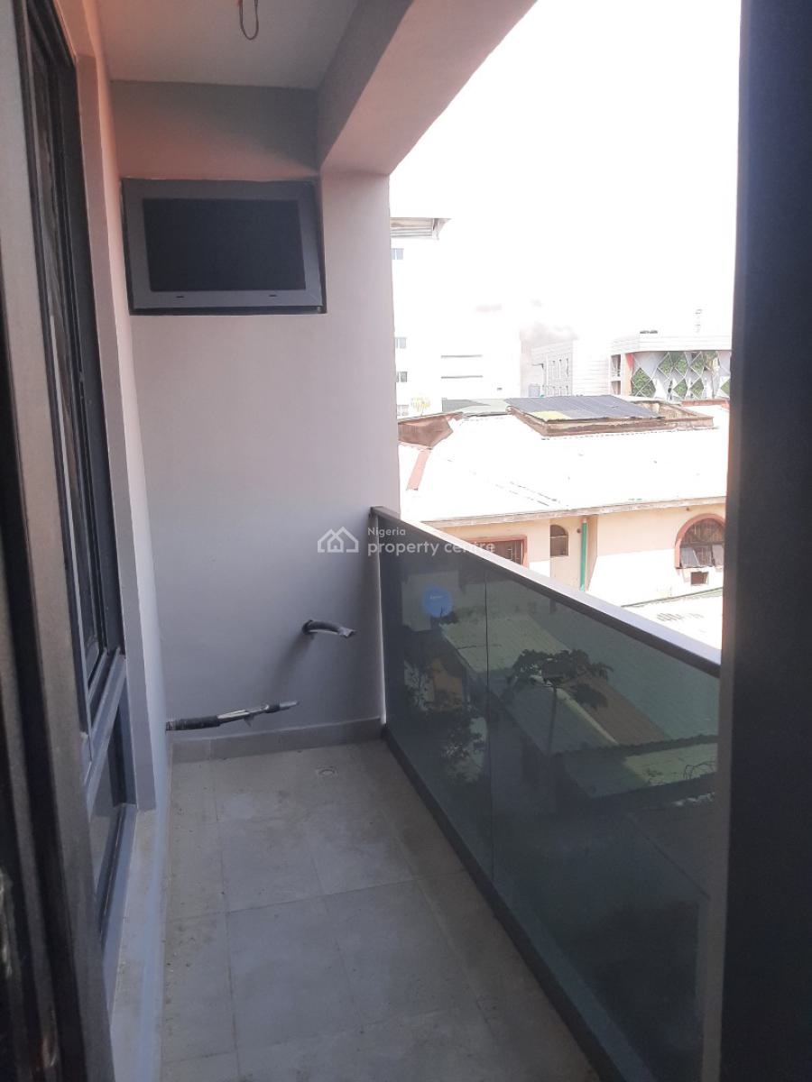 One Unit of Brand New 3 Bedroom Apartment with Bq, Off Durosimi Etti Street, Lekki Phase 1, Lekki, Lagos, Flat / Apartment for Rent