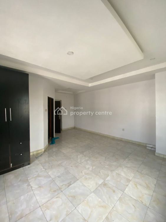 For Rent Very Sweet And Lovable Dope 3 Bedroom Upstairs, Newtown