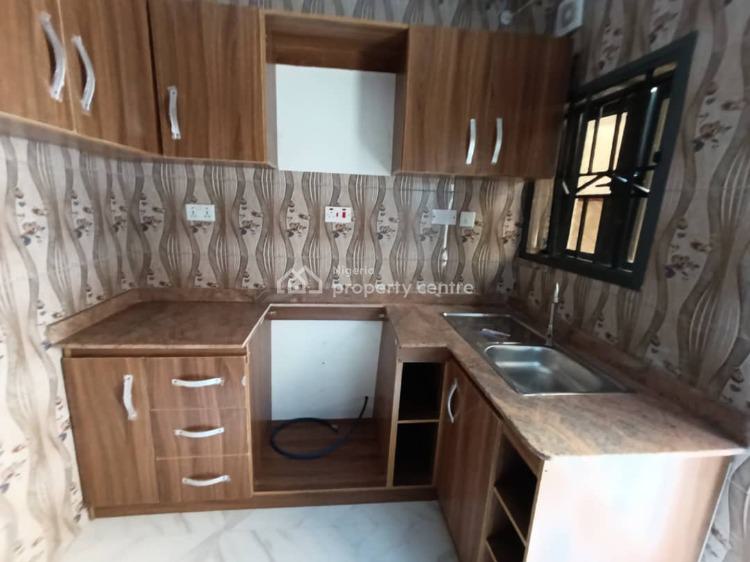 Ground Floor 3 Bedroom Flats, Lekki Phase 1, Lekki, Lagos, Flat / Apartment for Rent