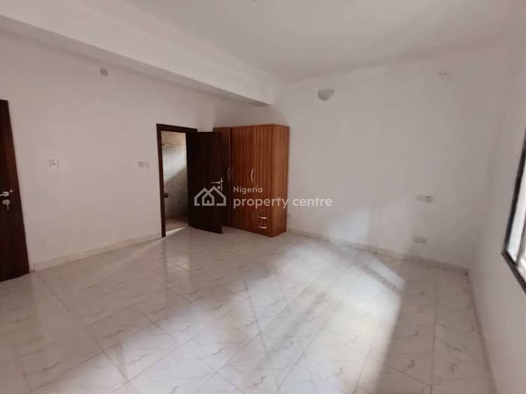 Ground Floor 3 Bedroom Flats, Lekki Phase 1, Lekki, Lagos, Flat / Apartment for Rent