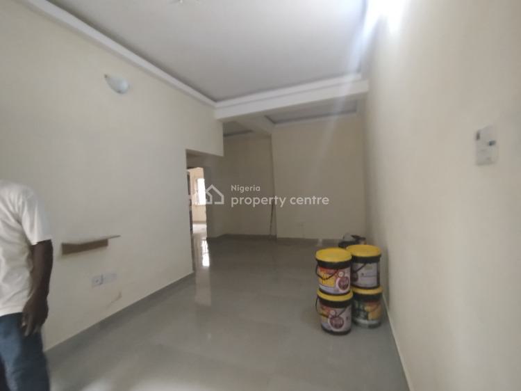 For Rent Well Maintained 2 Bedroom Apartment, Off Admiralty Way, Lekki Phase 1, Lekki, Lagos