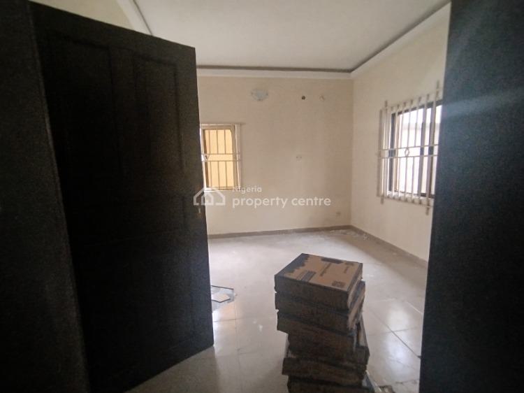 For Rent Well Maintained 2 Bedroom Apartment, Off Admiralty Way, Lekki Phase 1, Lekki, Lagos