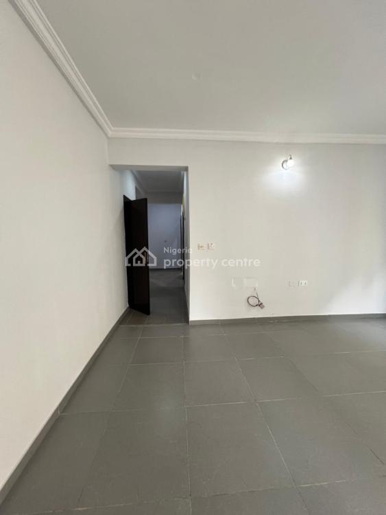 Massive Serviced 3 Bedroom Apartment with Bq, Lekki Phase 1, Lekki, Lagos, Flat / Apartment for Rent