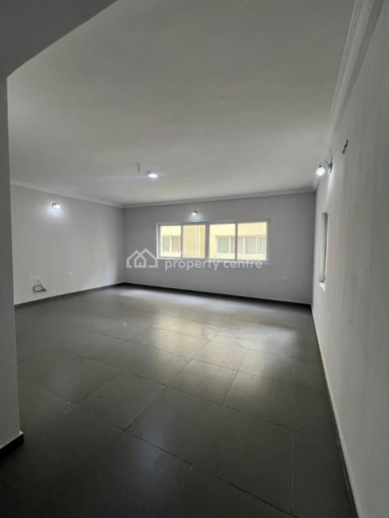 Massive Serviced 3 Bedroom Apartment with Bq, Lekki Phase 1, Lekki, Lagos, Flat / Apartment for Rent