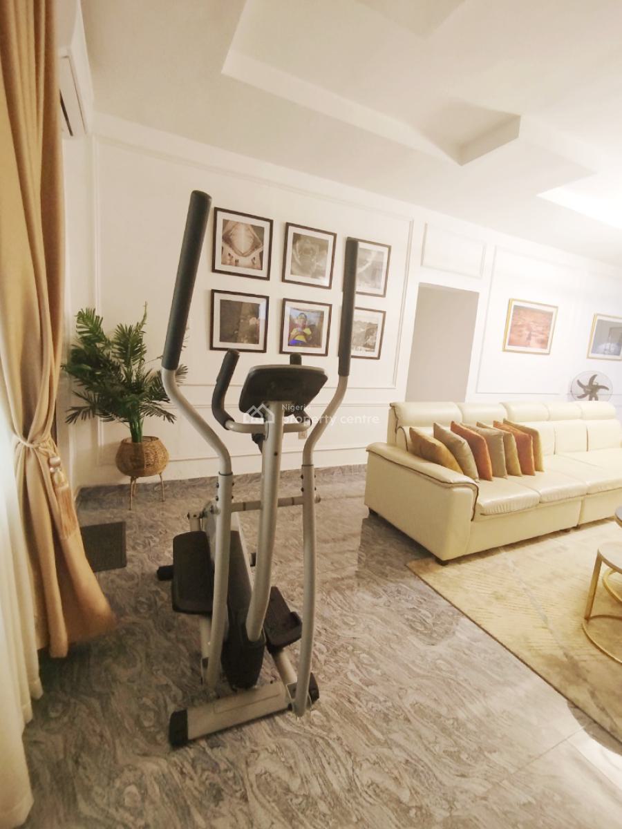 Classic 2br with Balcony and Treadmill, Off Oduduwa Crescent, Ikeja Gra, Ikeja, Lagos, Flat / Apartment Short Let