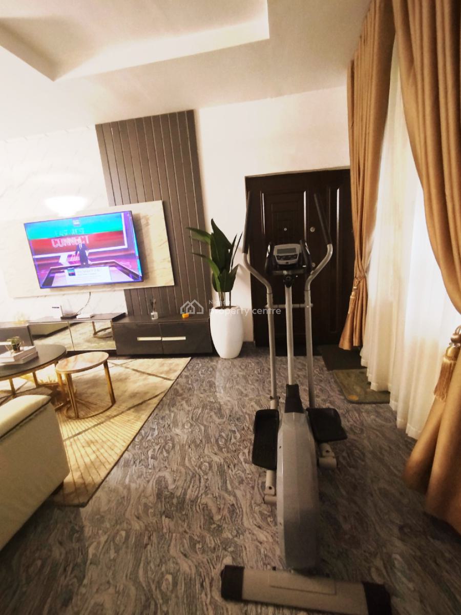 Classic 2br with Balcony and Treadmill, Off Oduduwa Crescent, Ikeja Gra, Ikeja, Lagos, Flat / Apartment Short Let