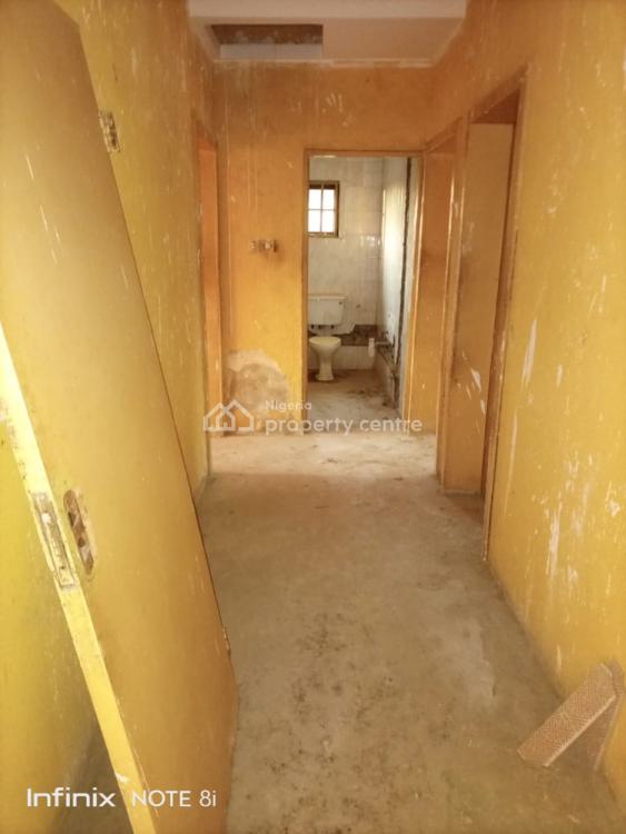 For Rent Newly Renovated 3 Bedroom Flat With All Round Tiles, P.o.p