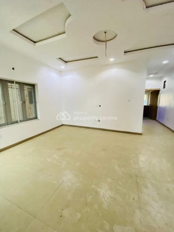 For Sale 1 Bedroom Apartment, Lekki Scheme 2, Ajiwe, Ajah, Lagos 1 Beds, 1 Baths (Ref 2522915)