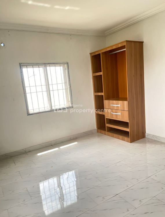 For Rent Standard 2 Bedroom Flats With Clean Water, Good Light
