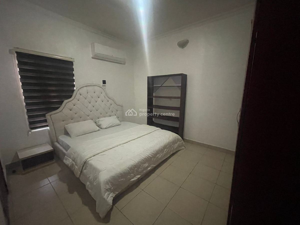 Fully Furnished and Serviced 3 Bedrooms Apartment, Cromwell Court Estate, Chevron Drive, Lekki, Lagos, Flat / Apartment Short Let