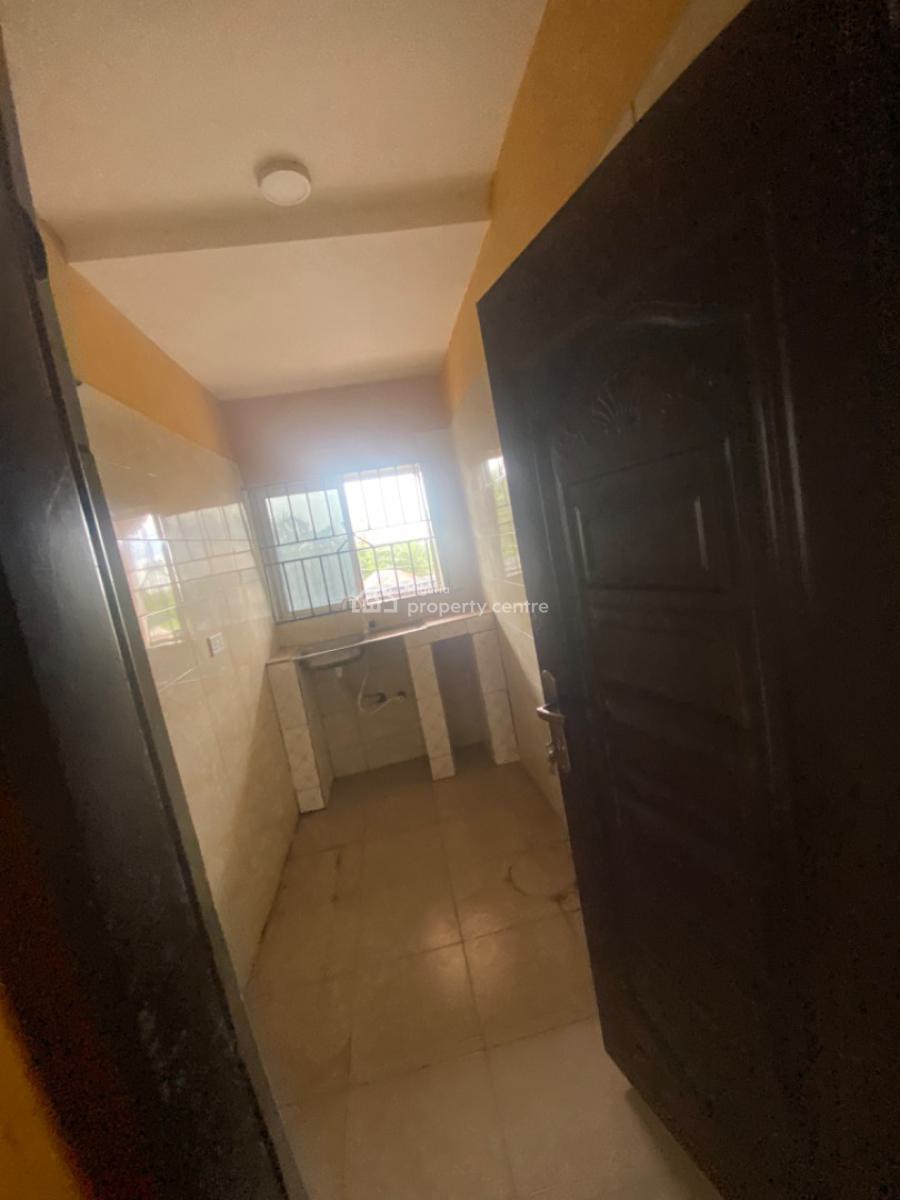 Luxuriously Spacious Nice Mini Flat, 15a, Akinyola Street Onosa, Onosa, Ibeju Lekki, Lagos, Mini Flat (room and Parlour) for Rent