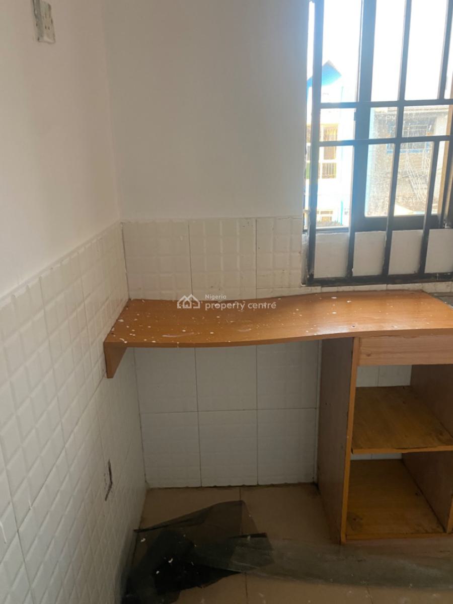 Luxuriously Spacious Nice Mini Flat, 15a, Akinyola Street, Sangotedo, Ajah, Lagos, Mini Flat (room and Parlour) for Rent