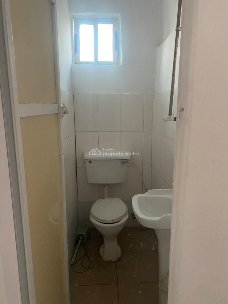 Luxuriously Spacious Nice Mini Flat, 15a, Akinyola Street, Sangotedo, Ajah, Lagos, Mini Flat (room and Parlour) for Rent