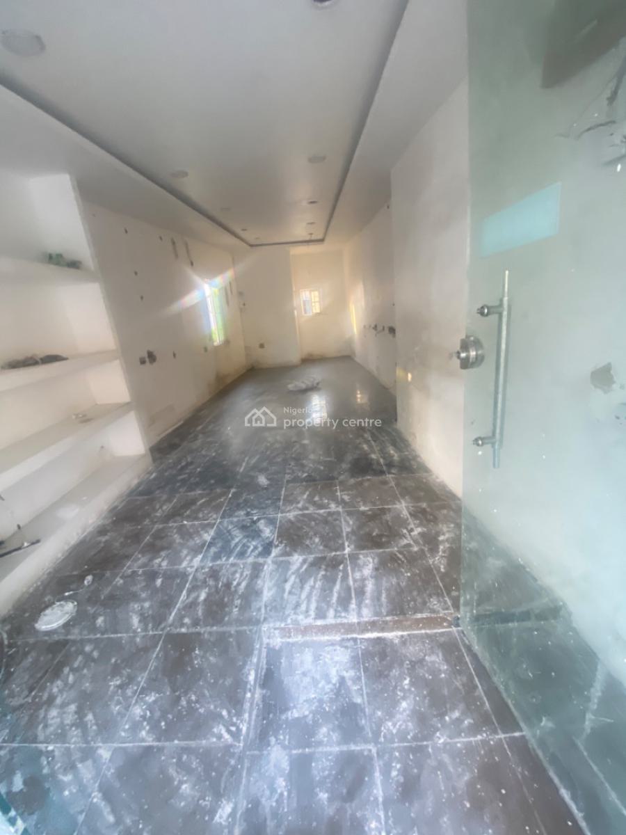 Luxuriously Spacious Nice Shop, 15a, Akinyola Street, Abijo, Lekki, Lagos, Shop for Rent