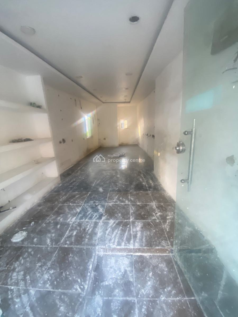 Luxuriously Spacious Nice Shop, 15a, Akinyola Street, Abijo, Lekki, Lagos, Shop for Rent