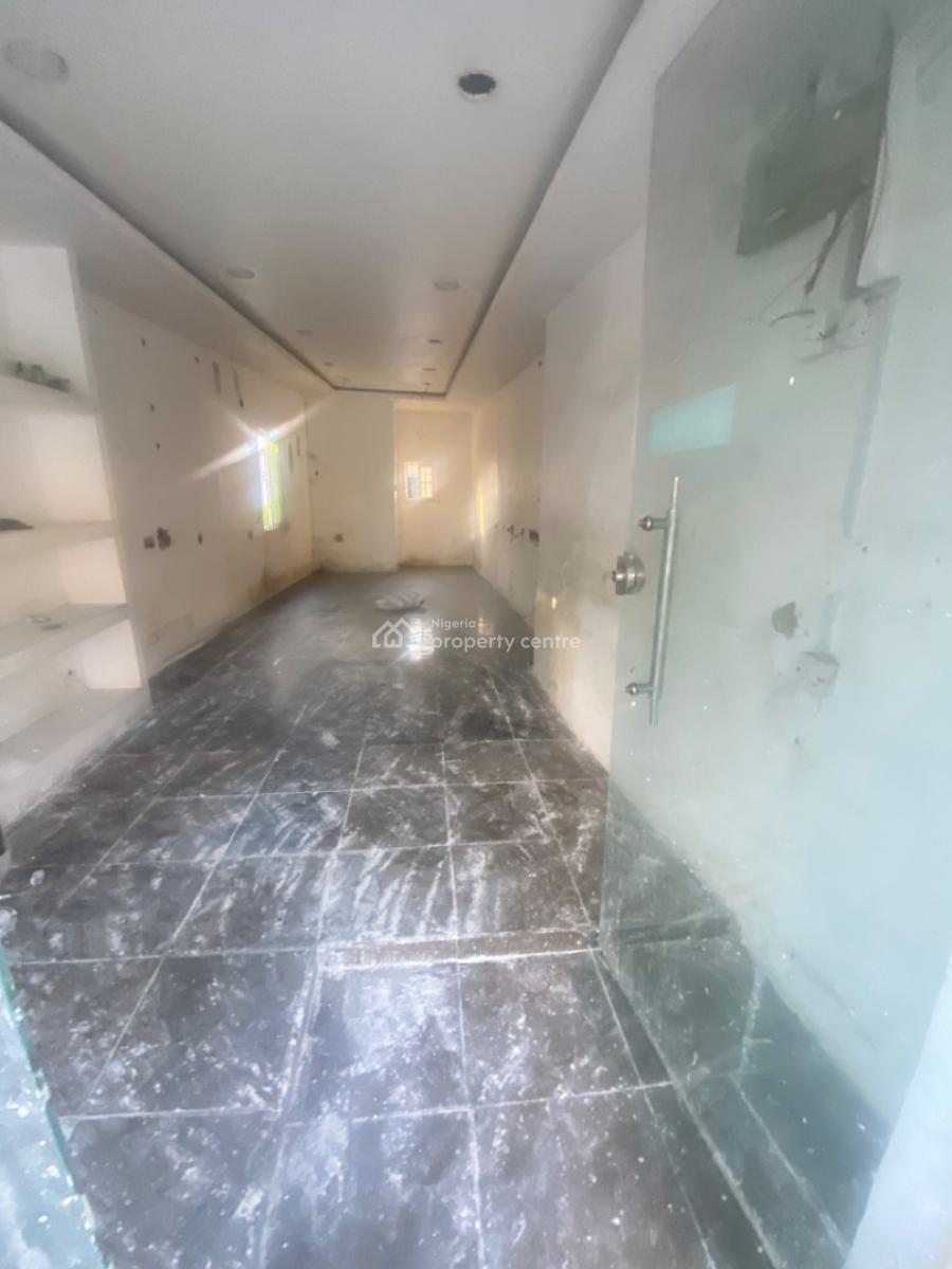 Luxuriously Spacious Nice Shop, 15a, Akinyola Street, Abijo, Lekki, Lagos, Shop for Rent