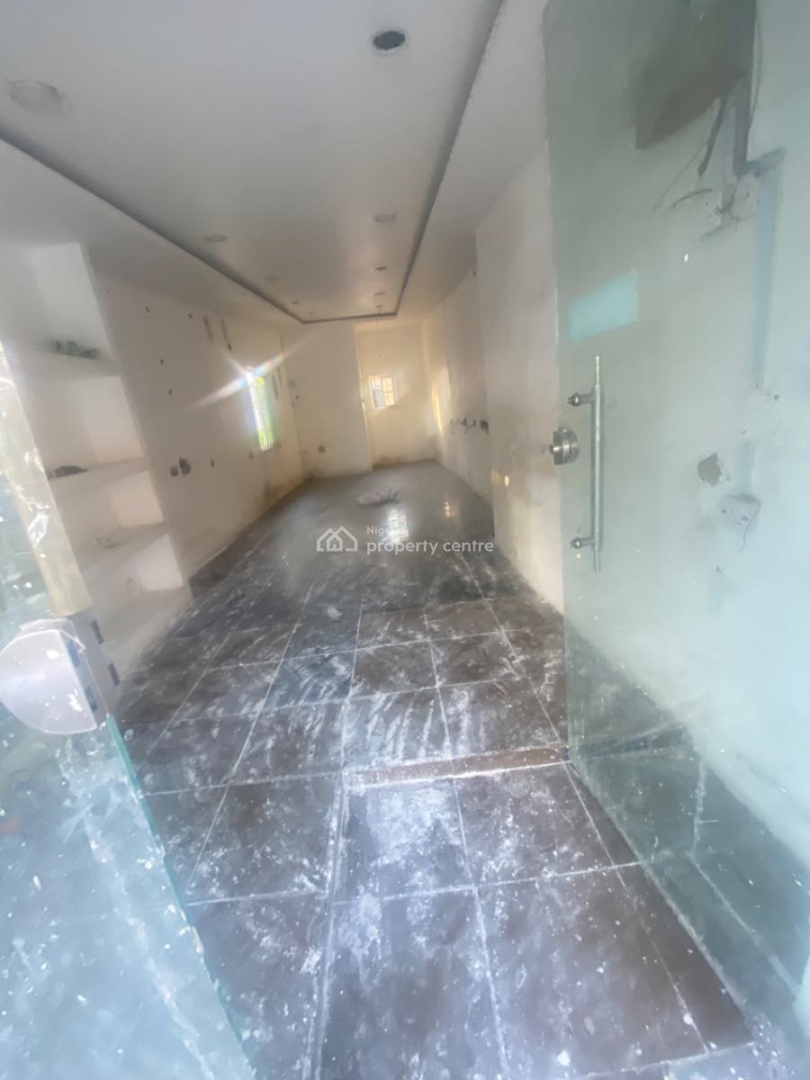 Luxuriously Spacious Nice Shop, 15a, Akinyola Street, Abijo, Lekki, Lagos, Shop for Rent