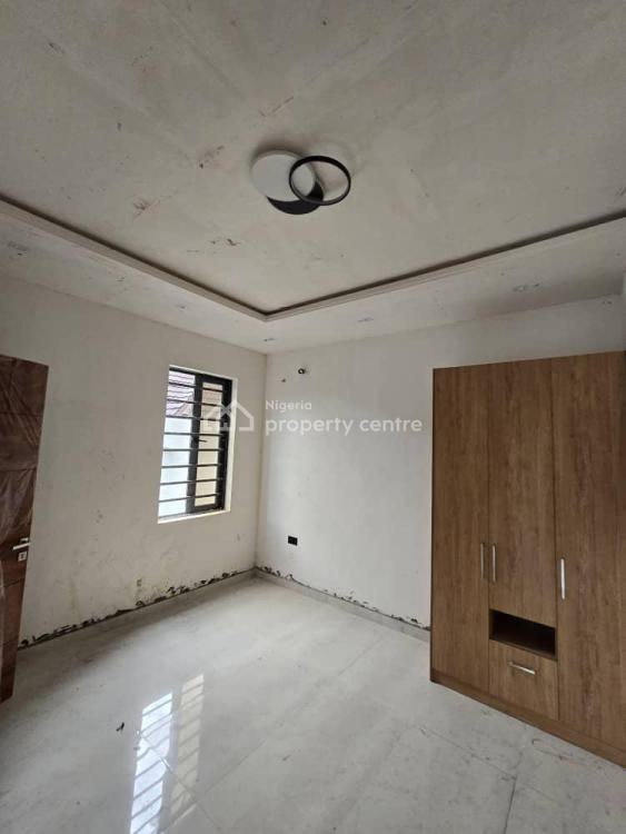 Millionaire Hangout Newly Built Pop Spacious 2 Bedroom, Excellent Avenue, Magboro, Ogun, Flat / Apartment for Rent