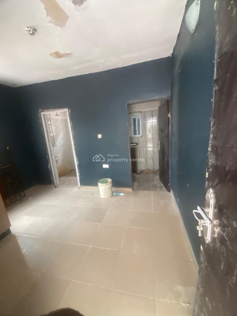 Luxuriously Spacious Self Contain, 18b Raimat Close, Awoyaya, Ibeju Lekki, Lagos, Self Contain (single Rooms) for Rent