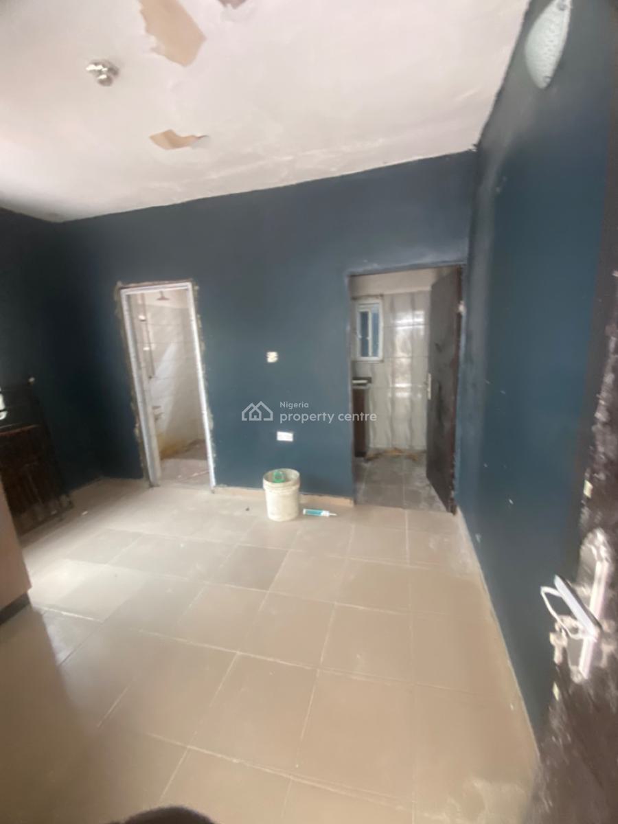 Luxuriously Spacious Self Contain, 18b Raimat Close, Awoyaya, Ibeju Lekki, Lagos, Self Contain (single Rooms) for Rent