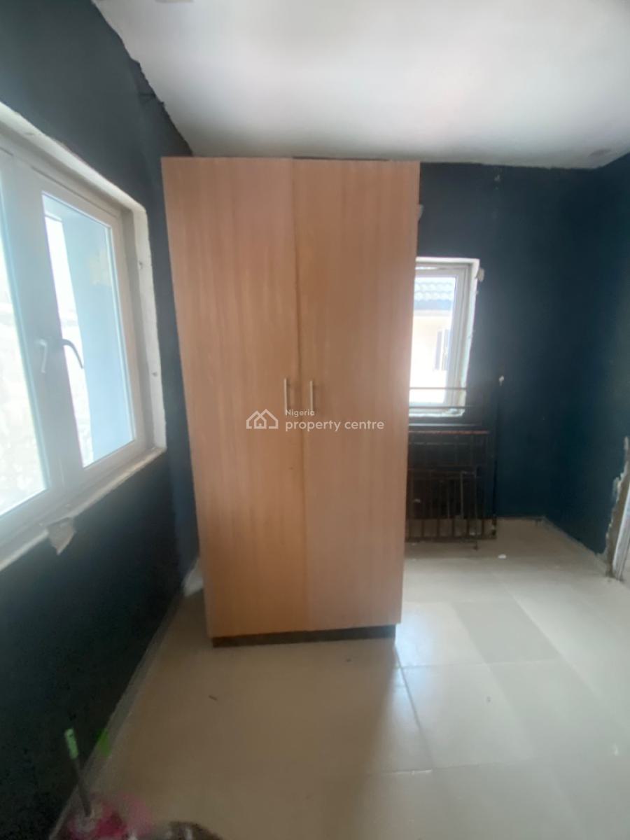 Luxuriously Spacious Self Contain, 18b Raimat Close, Awoyaya, Ibeju Lekki, Lagos, Self Contain (single Rooms) for Rent