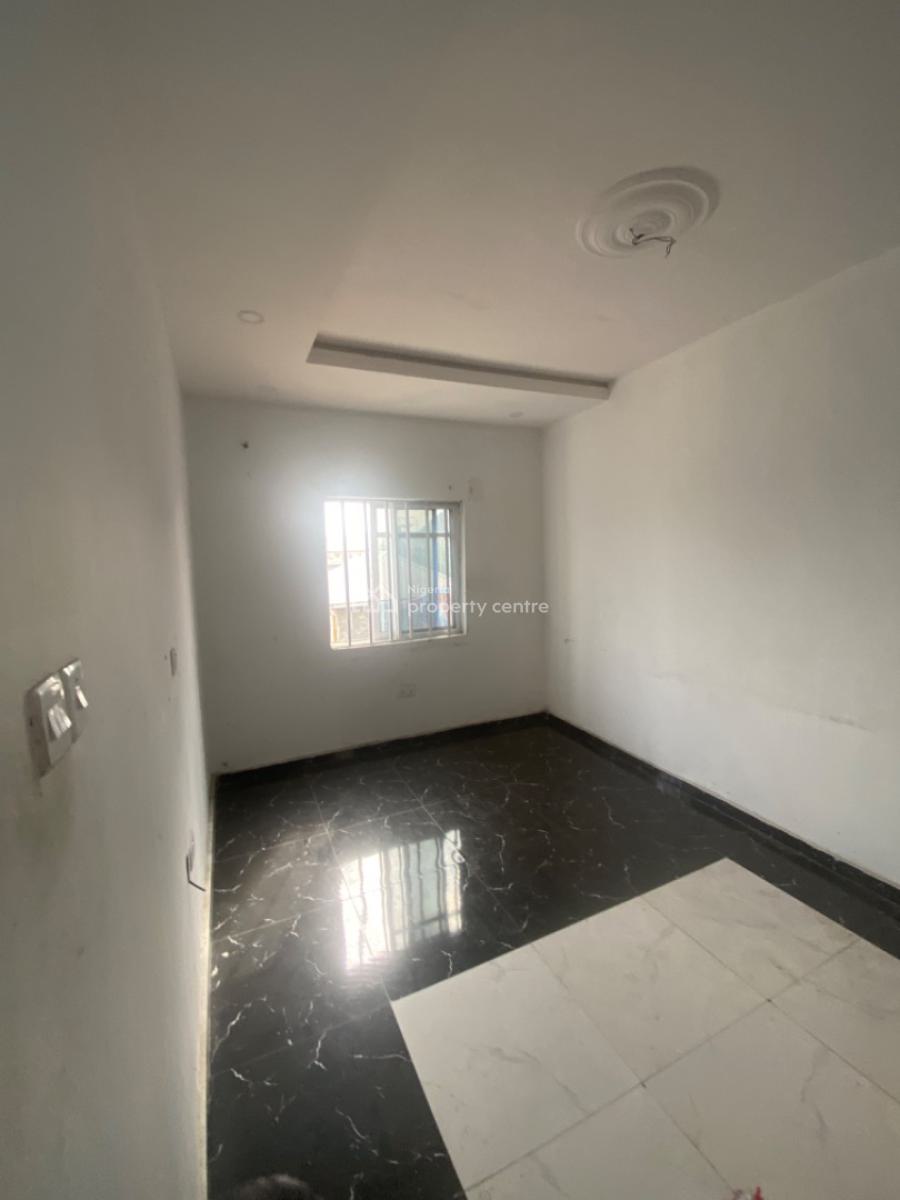 Luxuriously Spacious 2bedroom Flat with Excellent Finishing, 18b Raimat Close, Bankole Street Awoyaya, Awoyaya, Ibeju Lekki, Lagos, House for Rent