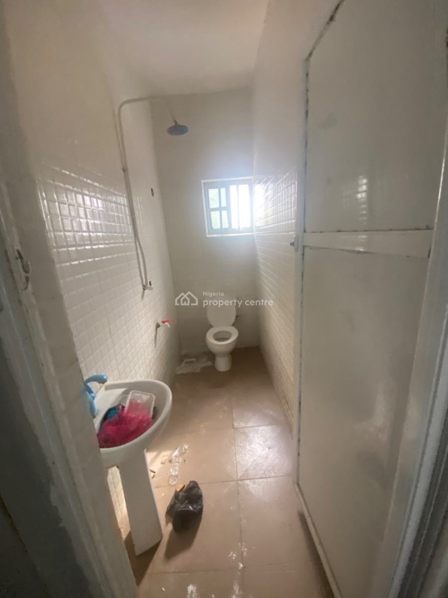 Luxuriously Spacious 2bedroom Flat with Excellent Finishing, 18b Raimat Close, Bankole Street Awoyaya, Awoyaya, Ibeju Lekki, Lagos, House for Rent