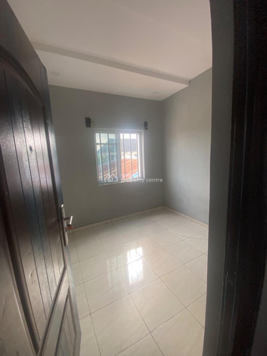 Luxuriously Spacious 2bedroom Flat with Excellent Finishing, 18b Raimat Close, Bankole Street Awoyaya, Awoyaya, Ibeju Lekki, Lagos, House for Rent